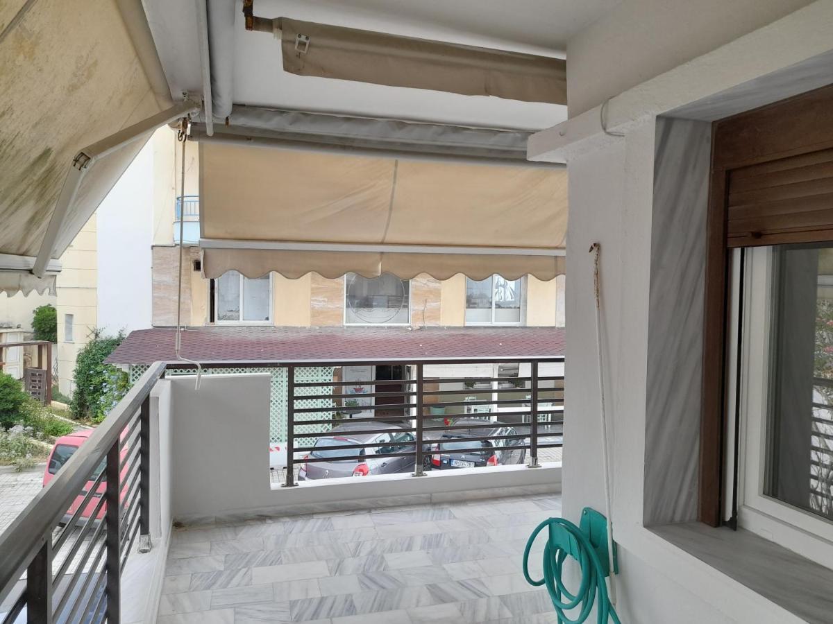Annas Seaside Apartment Peraía Екстериор снимка